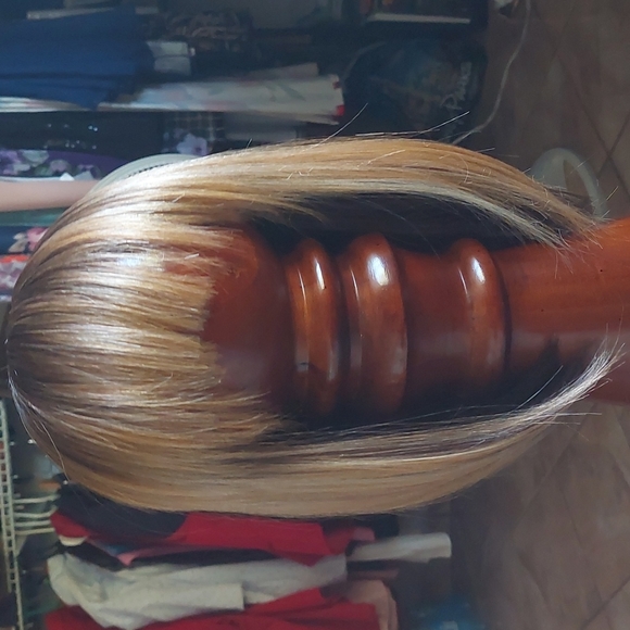 Other - Blonde short wig